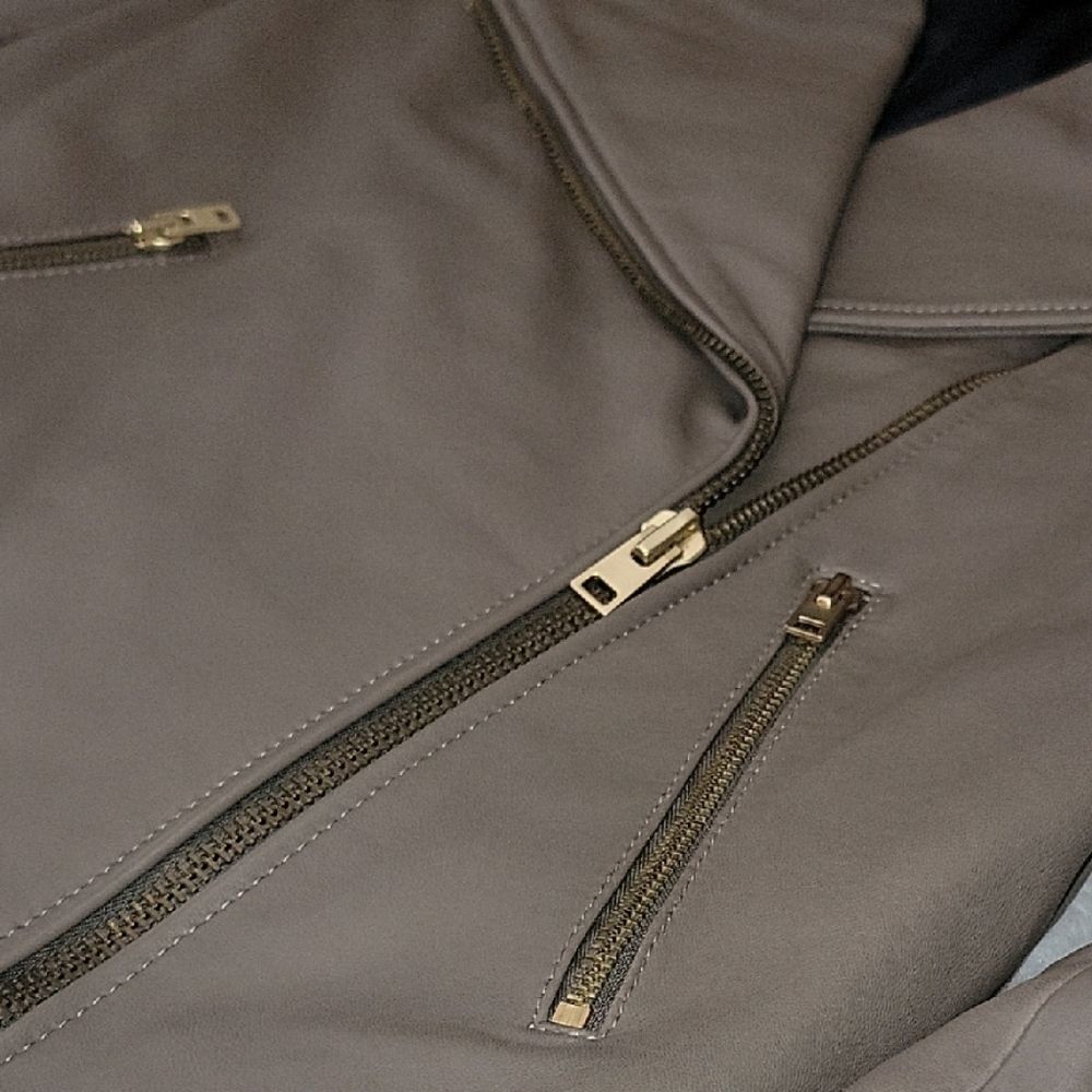 J. Crew Taupe Leather Moto Jacket with Gold Hardware Womens Size 2 - Picture 5 of 12